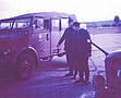 Überführung eines Einsatzfahrzeugs der Firma Borgward (Fernsprechkraftwagen) zur Bundesschule Hoya in den 1960er Jahren